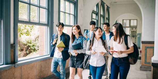 Estudia en un public high school en el extranjero