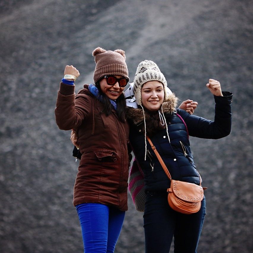 Explora los fines de semana en high schools.